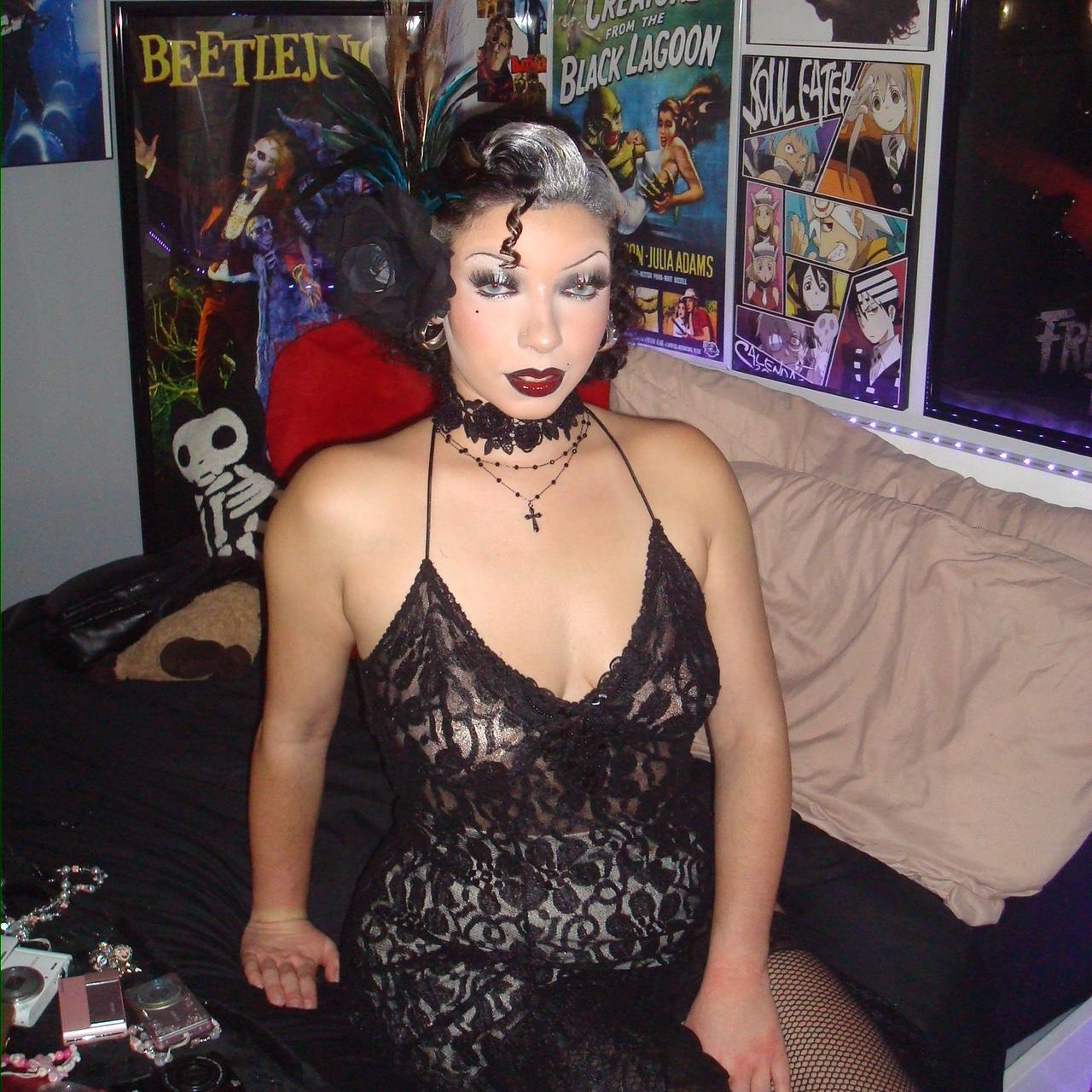 Pre-Owend Rare pink Sony Cyber-Shot DSC-W80 with 7.2 Megapixels ๐ธ. 