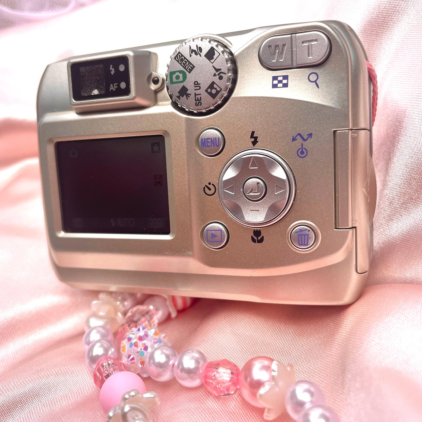Nikon Coolpix E5100 BOXED SET cute y2k aesthetic digicam with beaded strap PreOwned