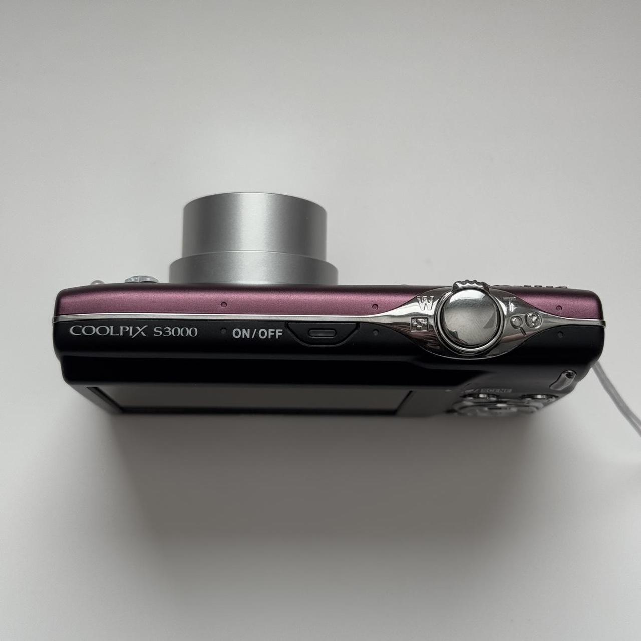 Pre-Owend Nikon Coolpix S3000 Digital Camera