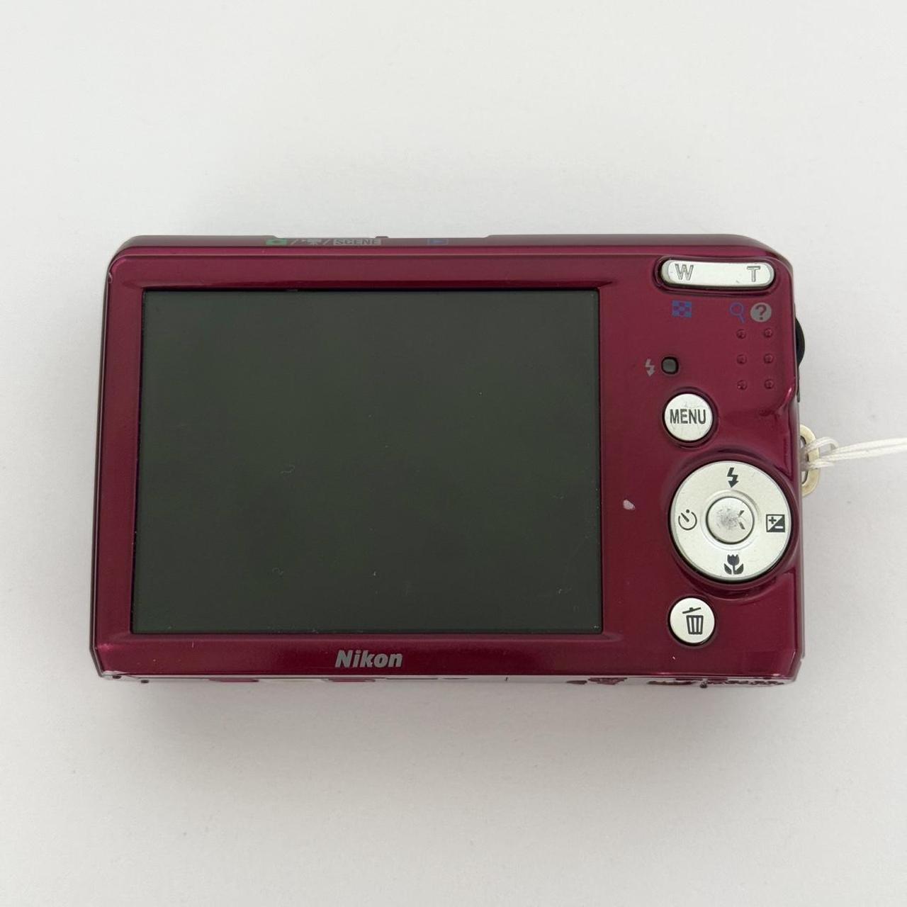 Pre-Owend Nikon Coolpix L20 Digital Camera ๋ .🍷⋆