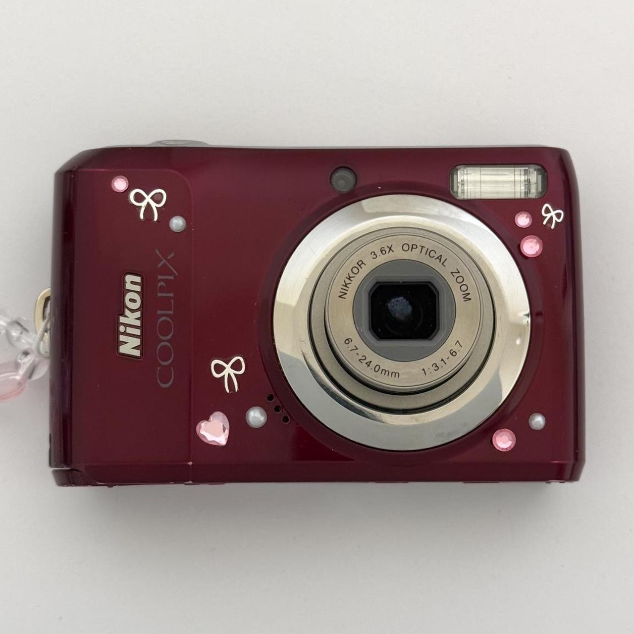 Pre-Owend Nikon Coolpix L20 Digital Camera ๋ .🍷⋆