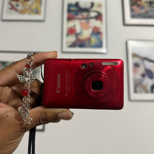 Pre-Owend Canon Powershot SD780 IS with 12.1 Megapixels 📸.