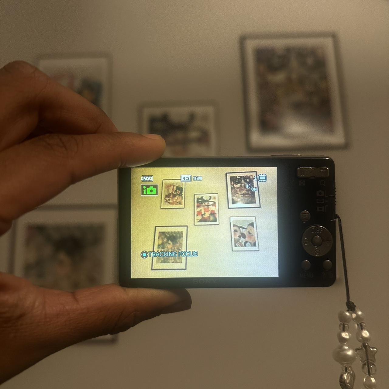 Pre-Owend Sony Cyber-Shot DSC-W690 with 16.1 Megapixels 📸.